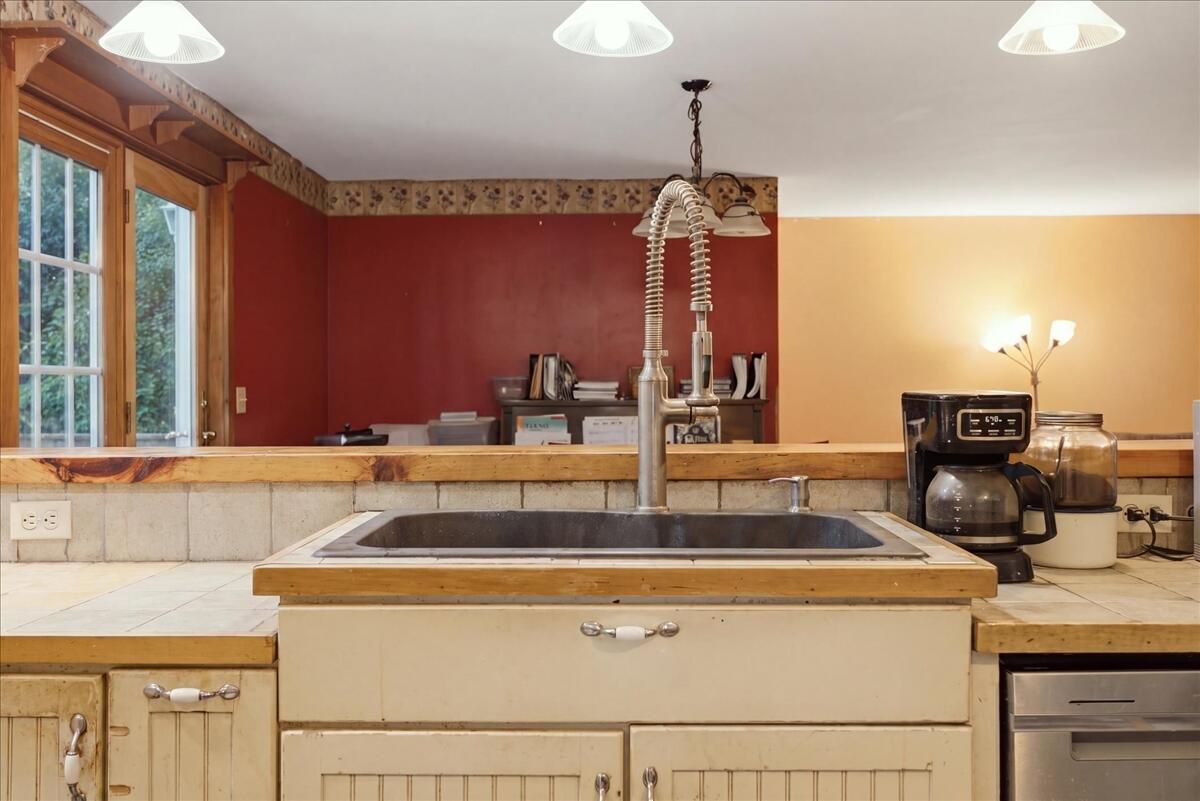 93 South Whitman School Road Buckfield, ME 04220 - Photo 22 of 134 Kitchen