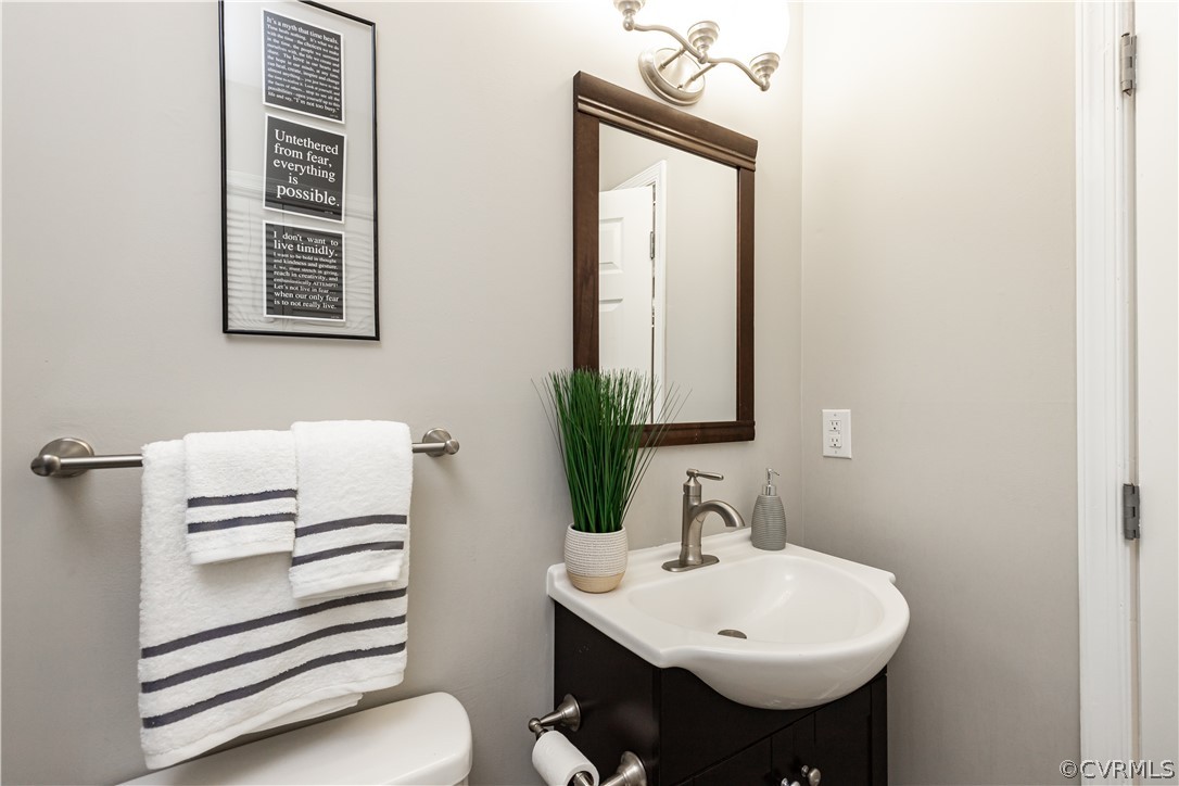 7616 Elko Road Sandston, VA 23150 - Photo 8 of 17 Gallery Image 8