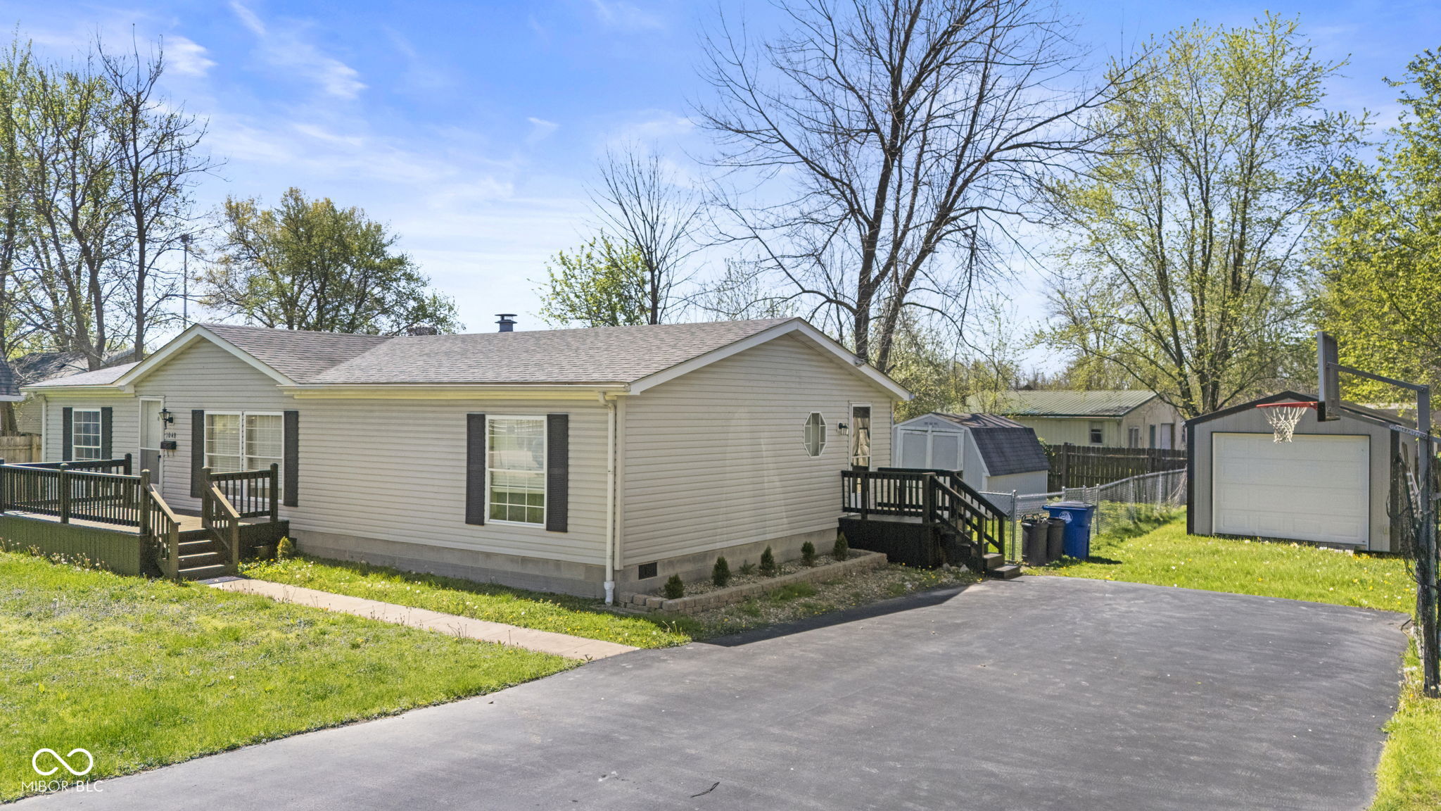 1048 North 1st Street Austin, IN 47102 - Photo 4 of 27