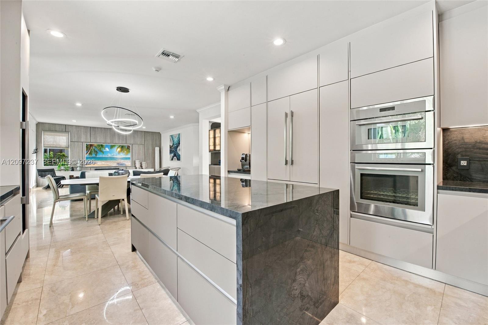 1937 Timberline Road Weston, FL 33327 - Photo 8 of 34 Gallery Image 8