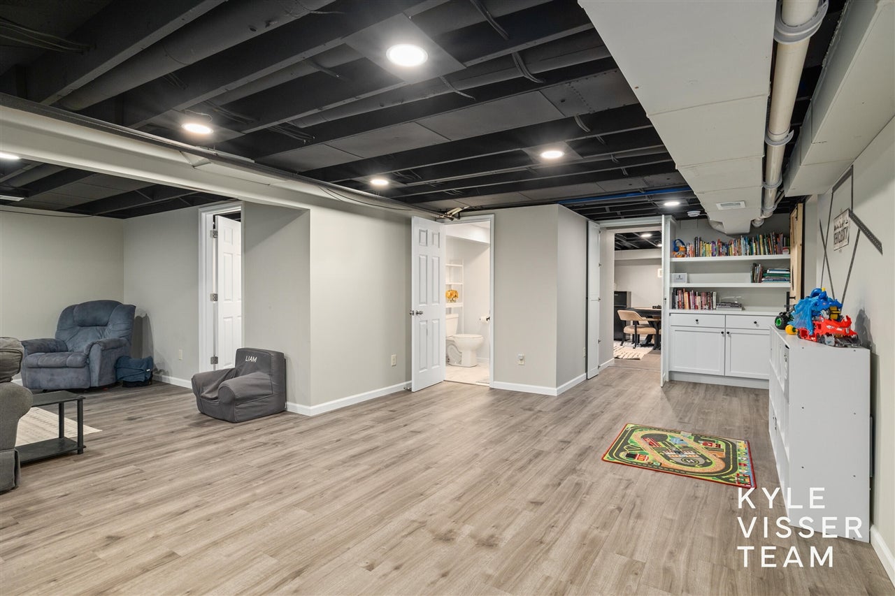 3030 Cascade Road Southeast East Grand Rapids, MI 49506 - Photo 34 of 53 Gallery Image 34