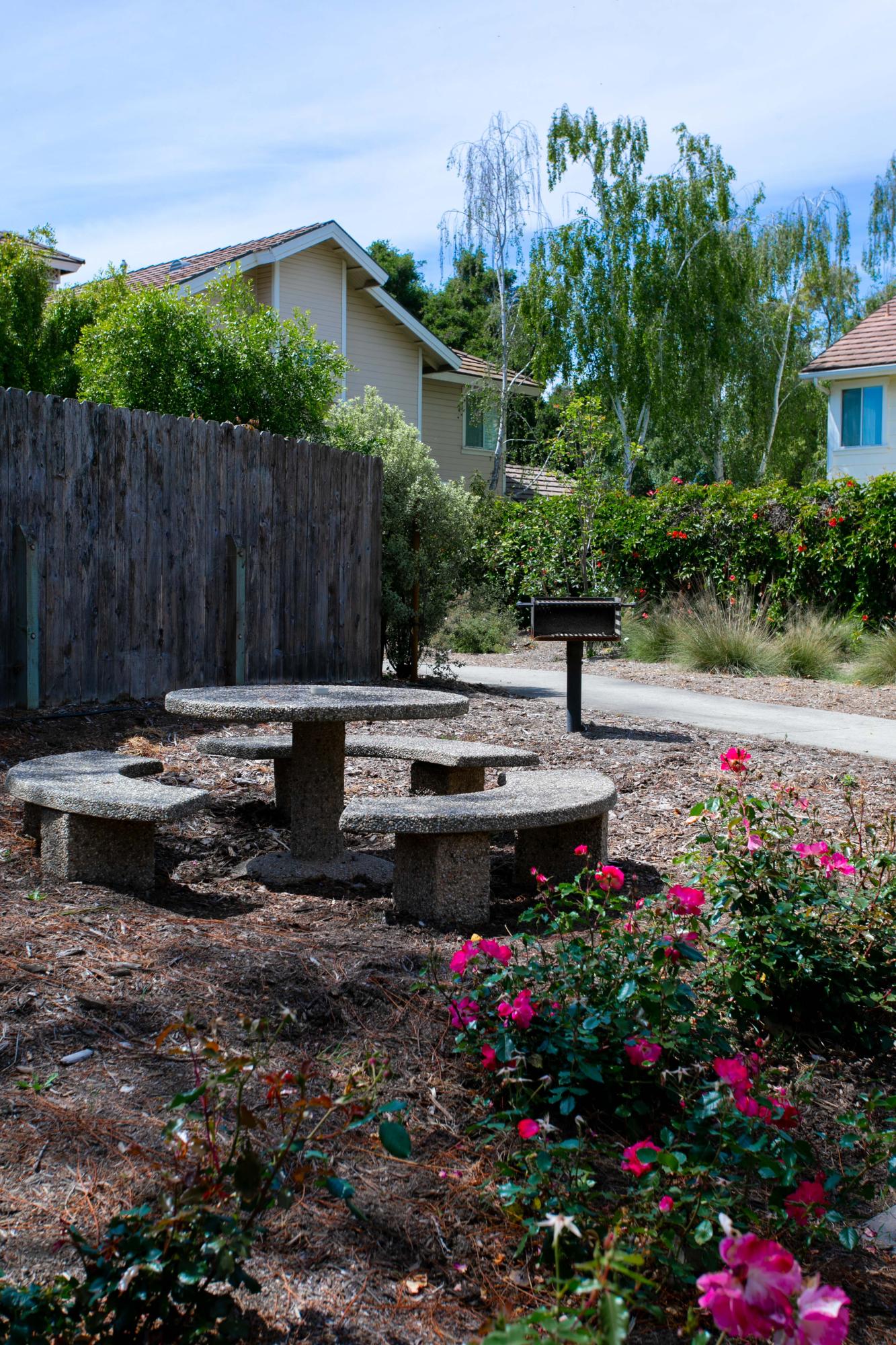 150 Ranch Lane Santa Barbara, CA 93111 - Photo 29 of 32 Picnic table