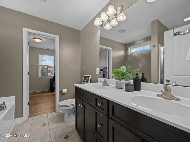 $380,000 | 523 Aberdineshire Court, Hubert, NC 28539