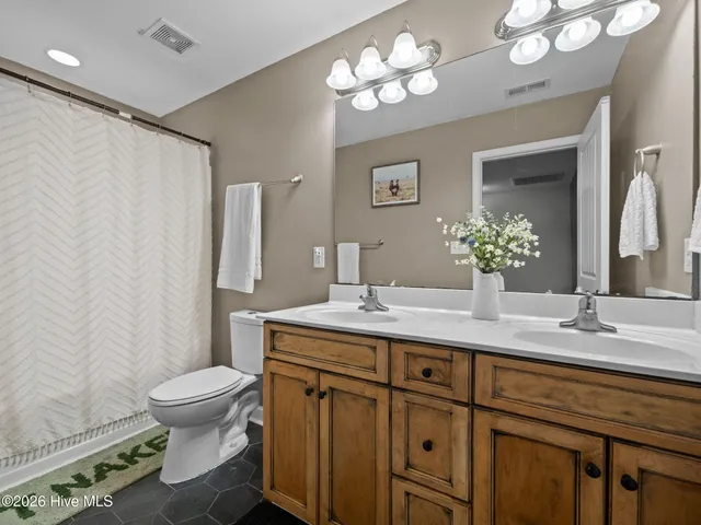 $380,000 | 523 Aberdineshire Court, Hubert, NC 28539