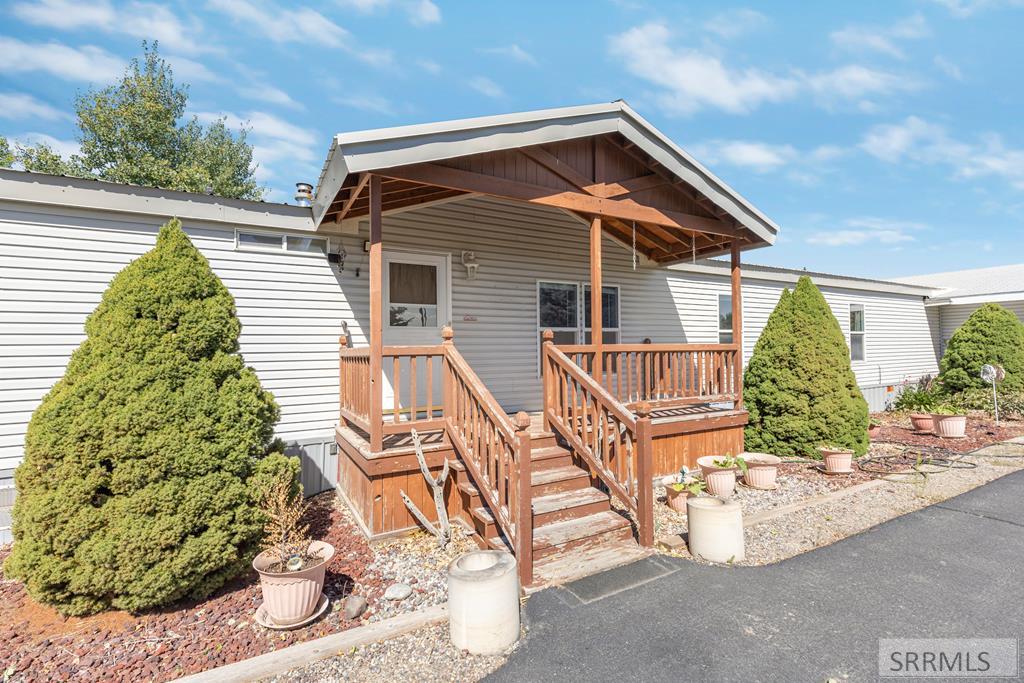 285 Clark Road Rigby, ID 83442 - Photo 3 of 43