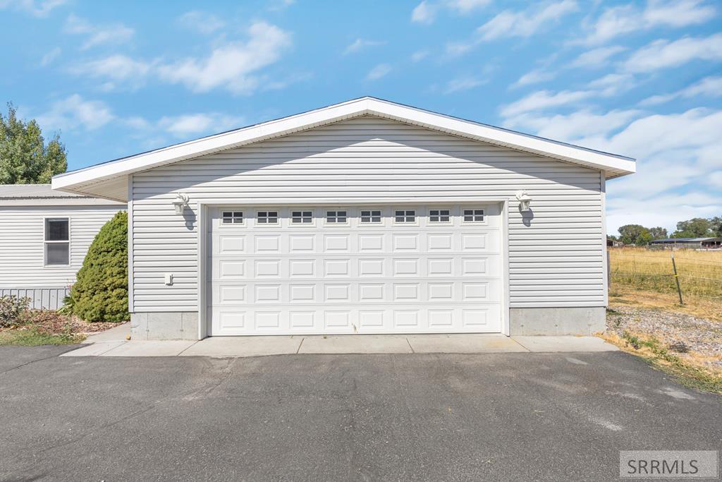 285 Clark Road Rigby, ID 83442 - Photo 5 of 43