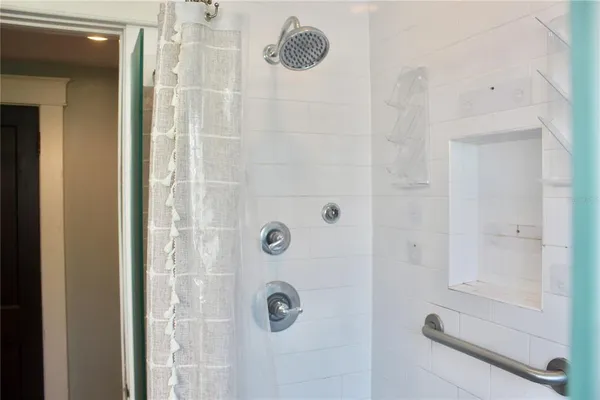 $2,850 | 701 West Swann Avenue, Unit 1, Tampa, FL 33606