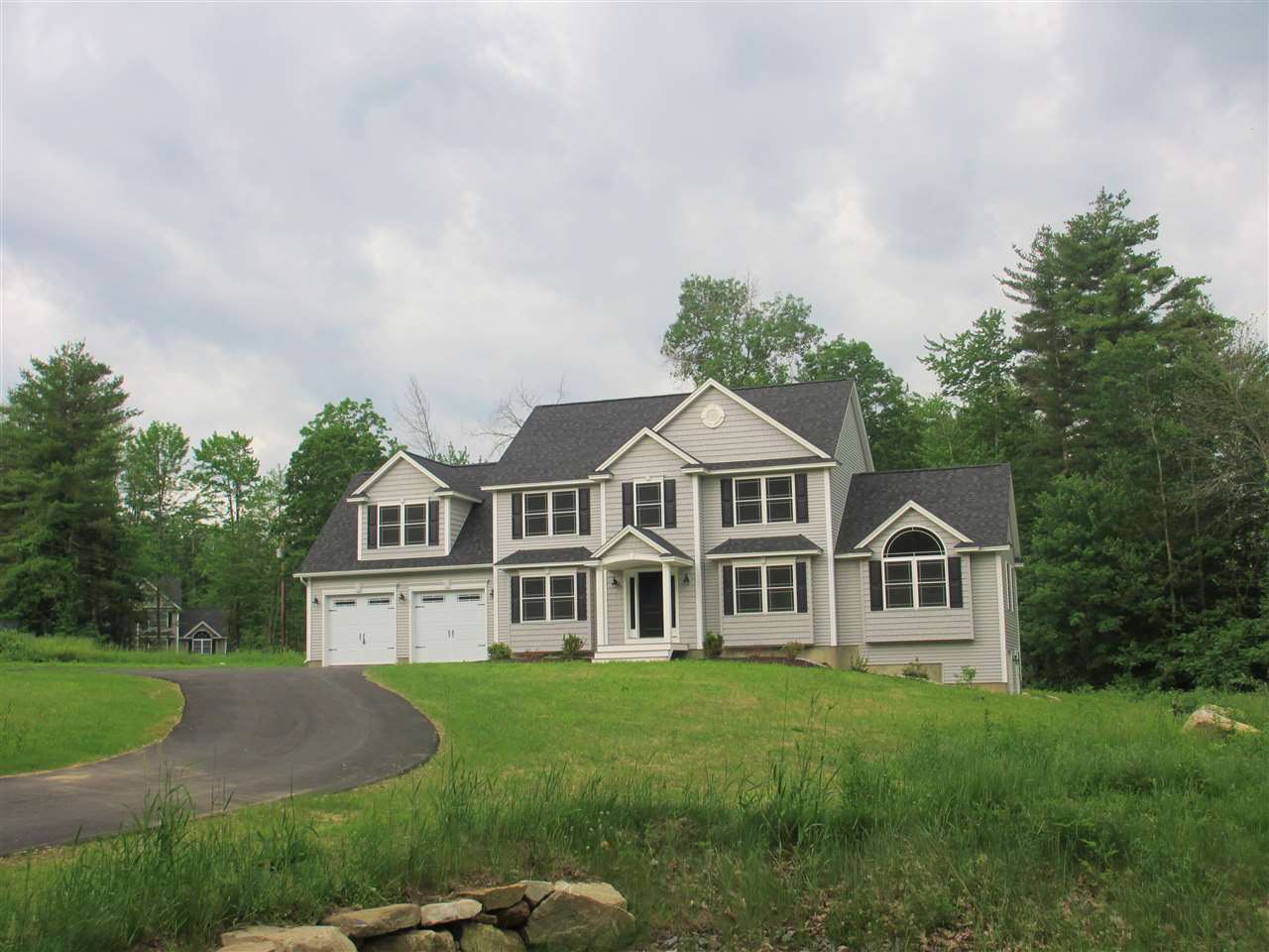 567 Page Road Bow, NH 03304 - Photo 2 of 12
