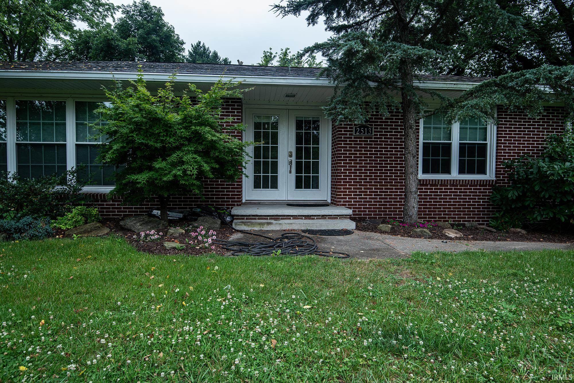 2513 East St Road Vincennes, IN 47591 - Photo 36 of 45