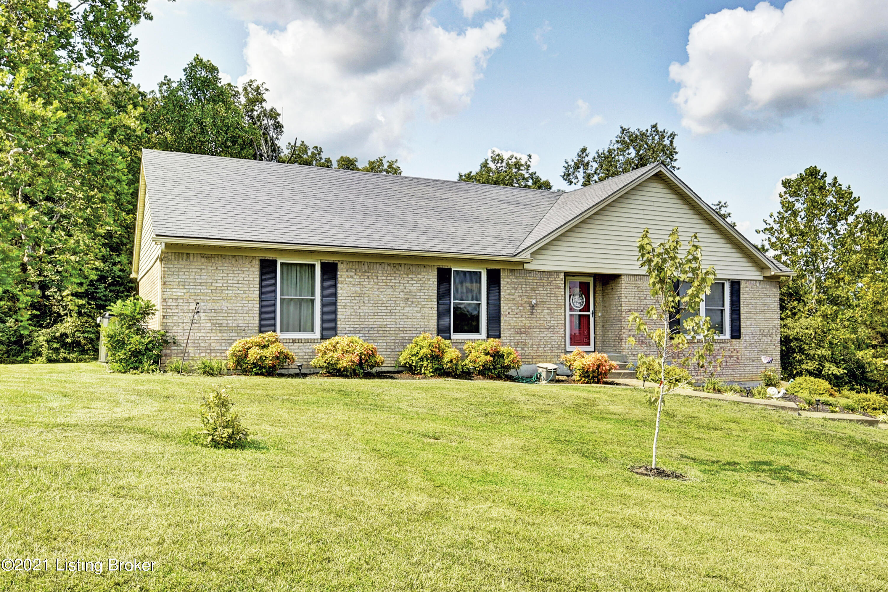2312 Willow Reed Road La Grange, KY 40031 - Photo 2 of 38 _DSC6410_1_2_3_4