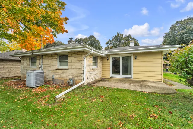 $312,900 | 7920 West Manitoba Street, West Allis, WI 53219