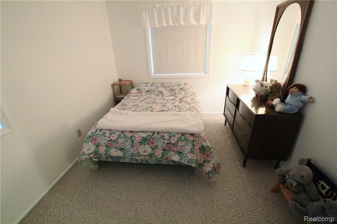 5334 Torrey Road Flint, MI 48507 - Photo 24 of 31 IMG_7691.JPG