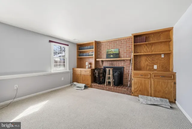 $850,000 | 8118 Viola Street, Springfield, VA 22152