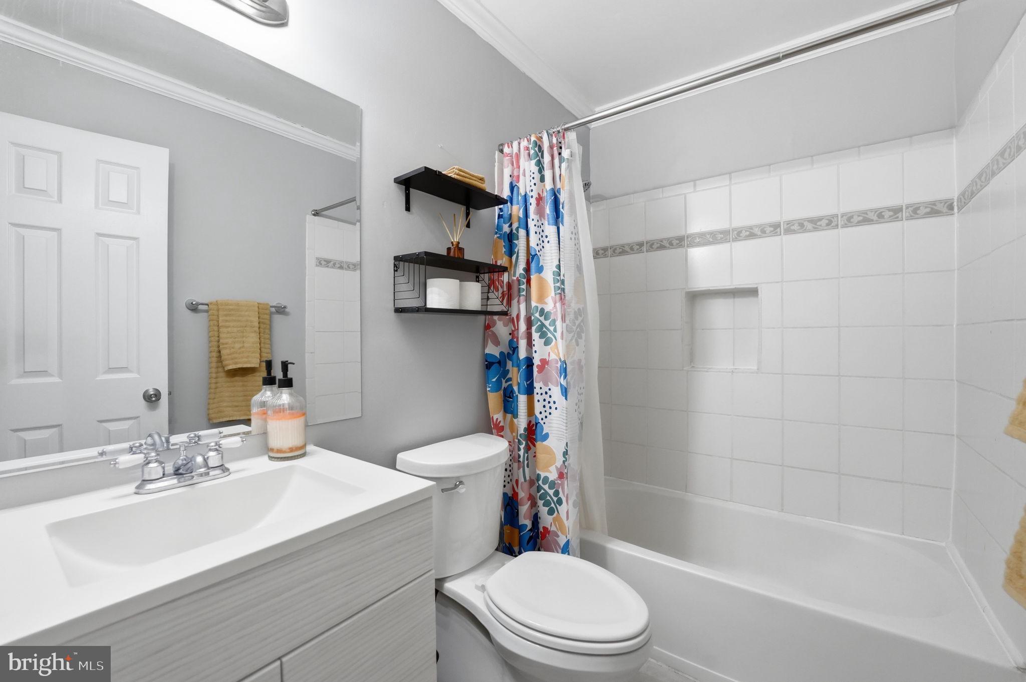 8118 Viola Street Springfield, VA 22152 - Photo 19 of 28 hall bath