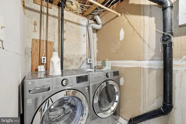 $850,000 | 8118 Viola Street, Springfield, VA 22152