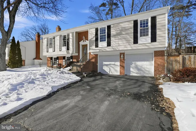 $850,000 | 8118 Viola Street, Springfield, VA 22152