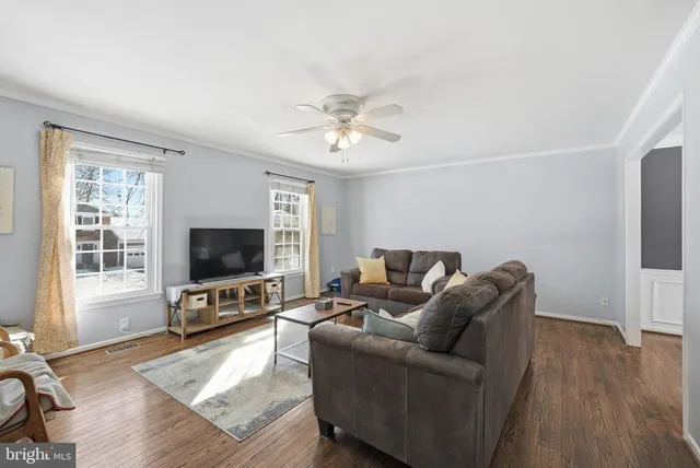 $850,000 | 8118 Viola Street, Springfield, VA 22152