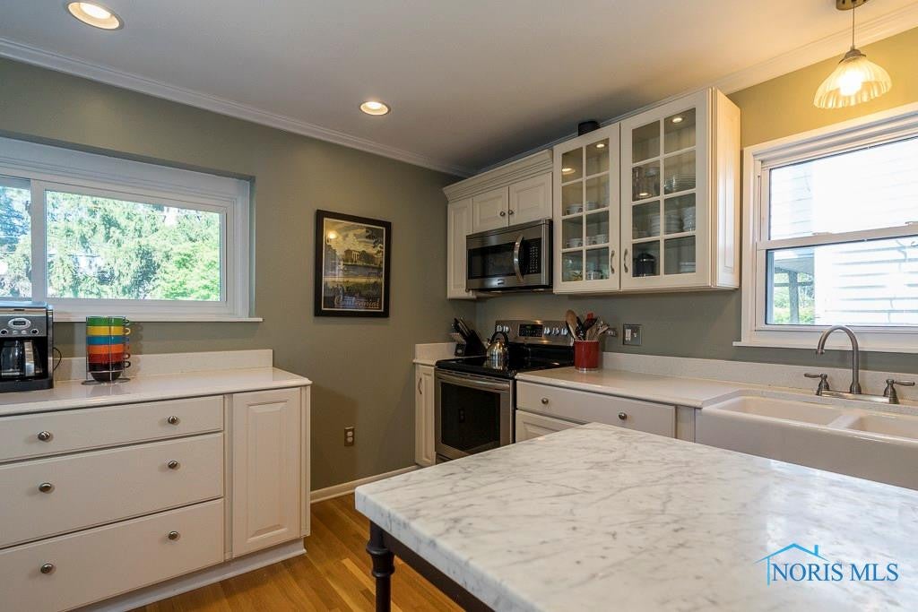 2351 Hempstead Road Toledo, OH 43606 - Photo 17 of 26 Gallery Image 17