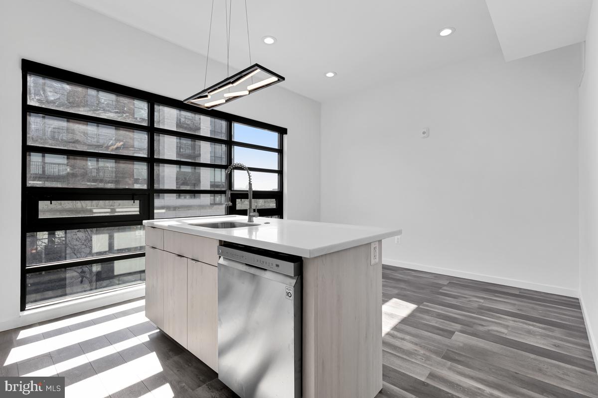 506 H Street Northeast, Unit 401 Washington, DC 20002 - Photo 7 of 19