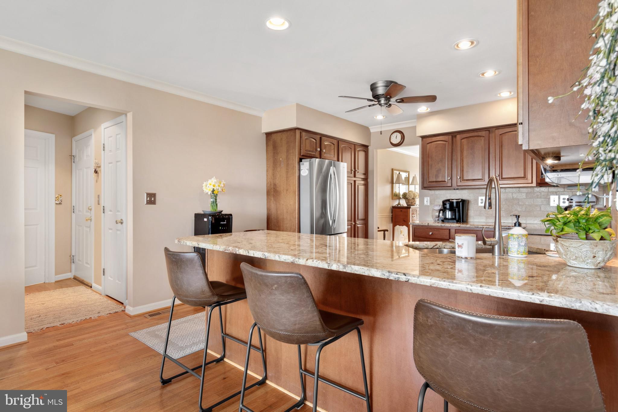 903 Long Point Road Grasonville, MD 21638 - Photo 25 of 68 Breakfast Bar