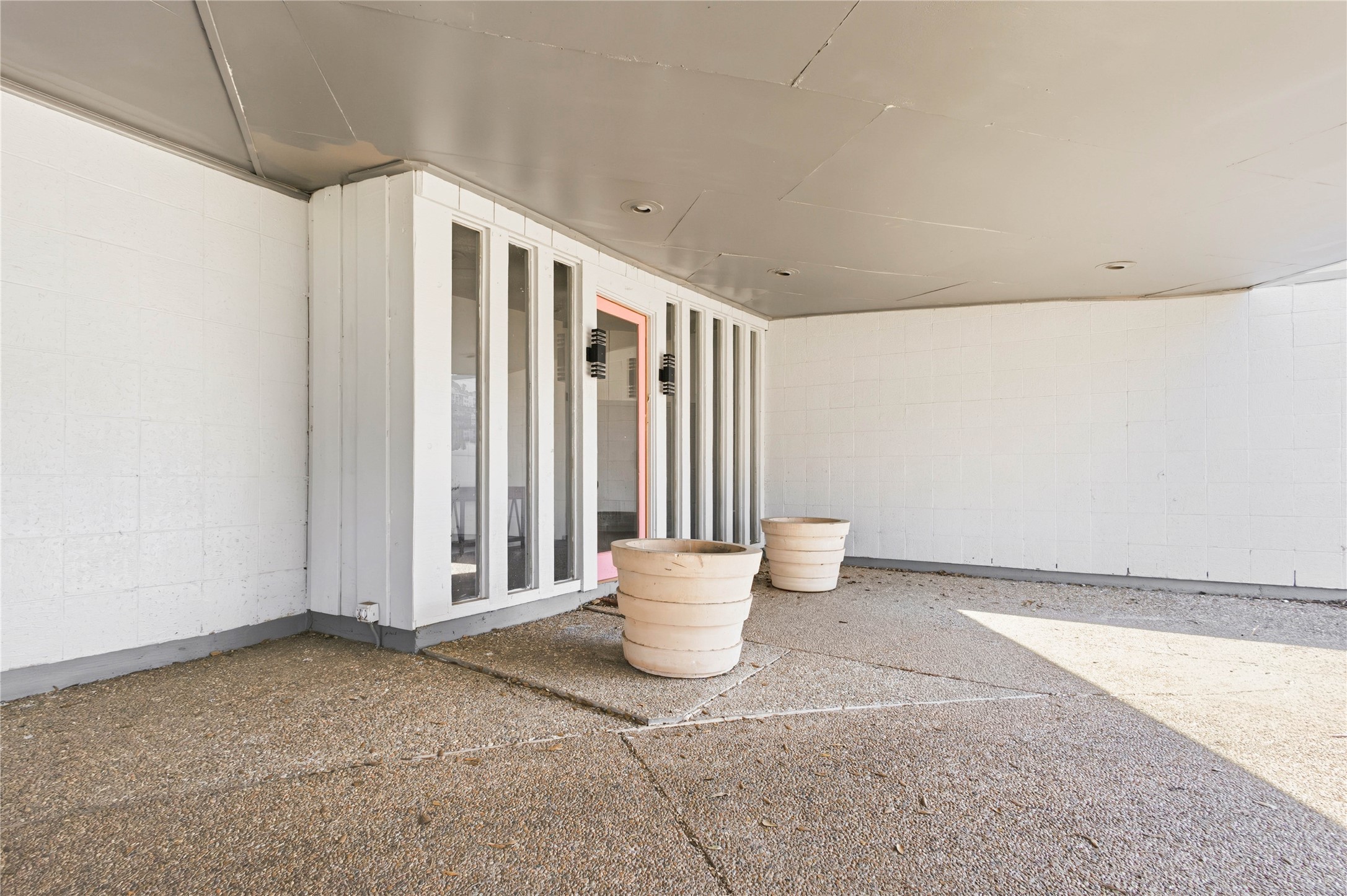 5910 Zenith Street Beaumont, TX 77706 - Photo 13 of 36 a view of a small space