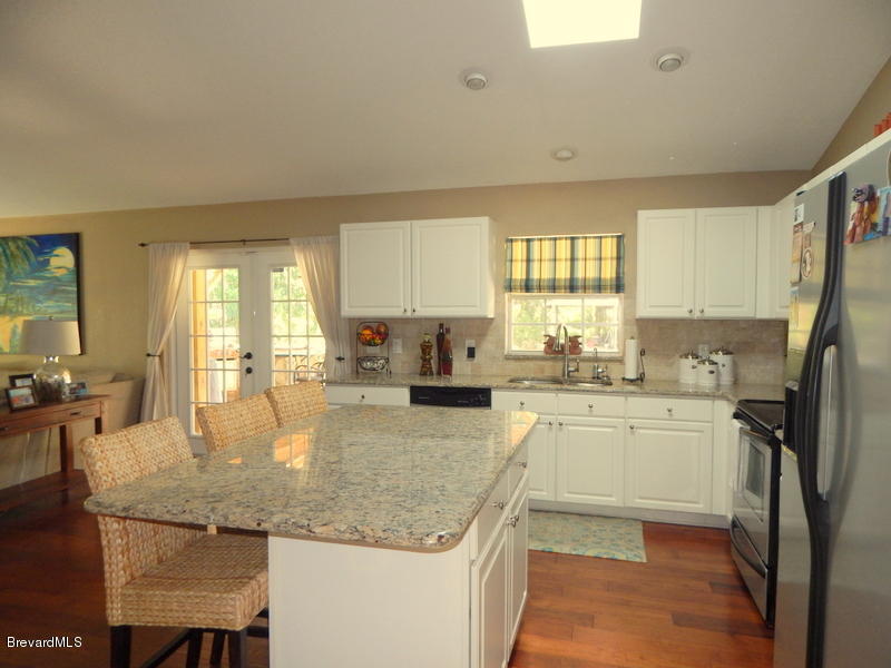 4381 Country Road Melbourne, FL 32934 - Photo 14 of 44 Kitchen3