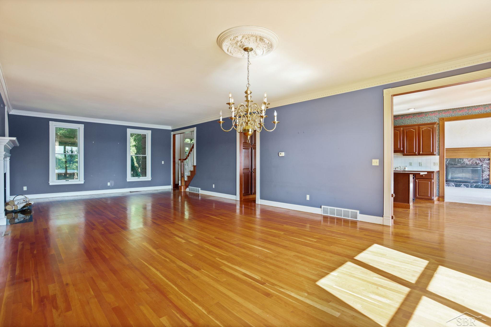 1555 South Graham Road Saginaw, MI 48609 - Photo 13 of 99 50150457-d53b1682-f086-4f4b-aedd-caf91496fbcc.JPG