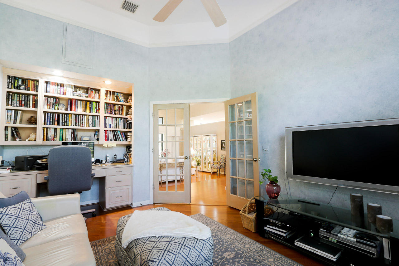 19989 Wilkinson Leas Road Tequesta, FL 33469 - Photo 22 of 40 19989 Wilkinson Leas Rd-print-023-24-Int