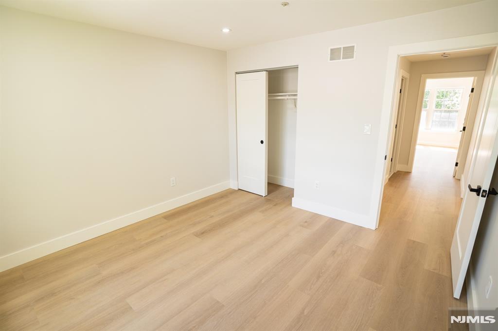 1499 Cornwall Road Mahwah, NJ 07430 - Photo 21 of 25