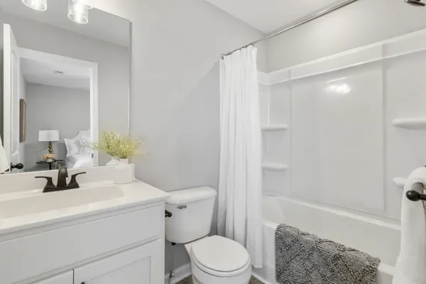 $1,180 | 1115 Hillwood Drive, Unit F4, Clarksville, TN 37040