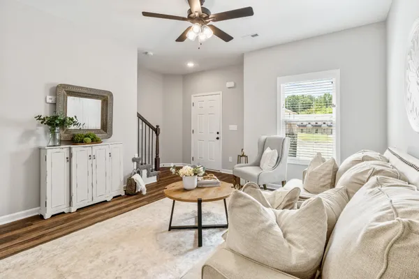 $1,180 | 1115 Hillwood Drive, Unit F4, Clarksville, TN 37040