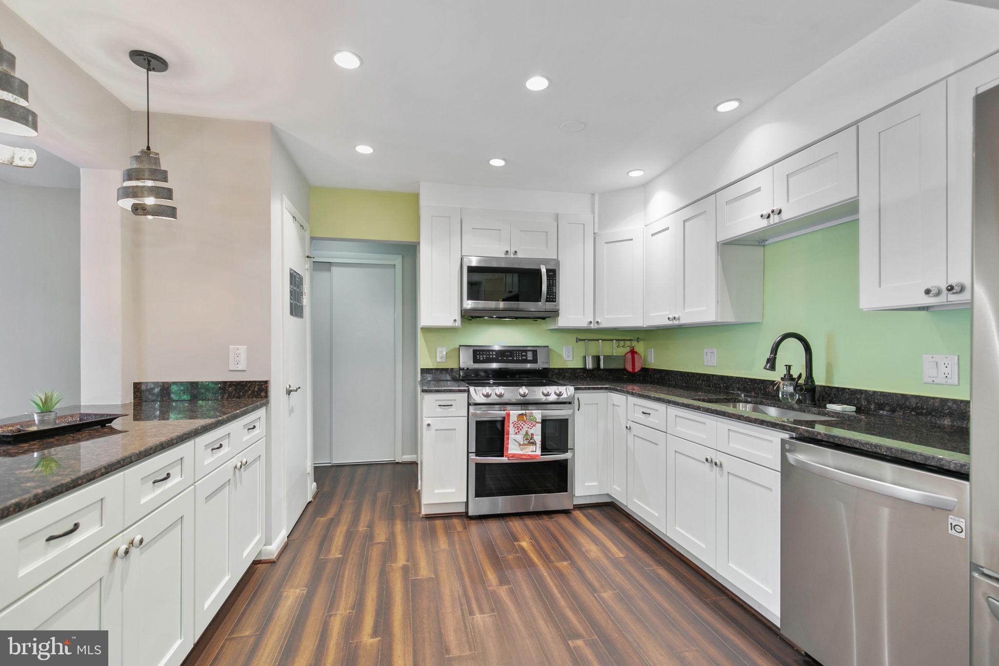 2259 Cedar Cove Court Reston, VA 20191 - Photo 12 of 68 Gallery Image 12