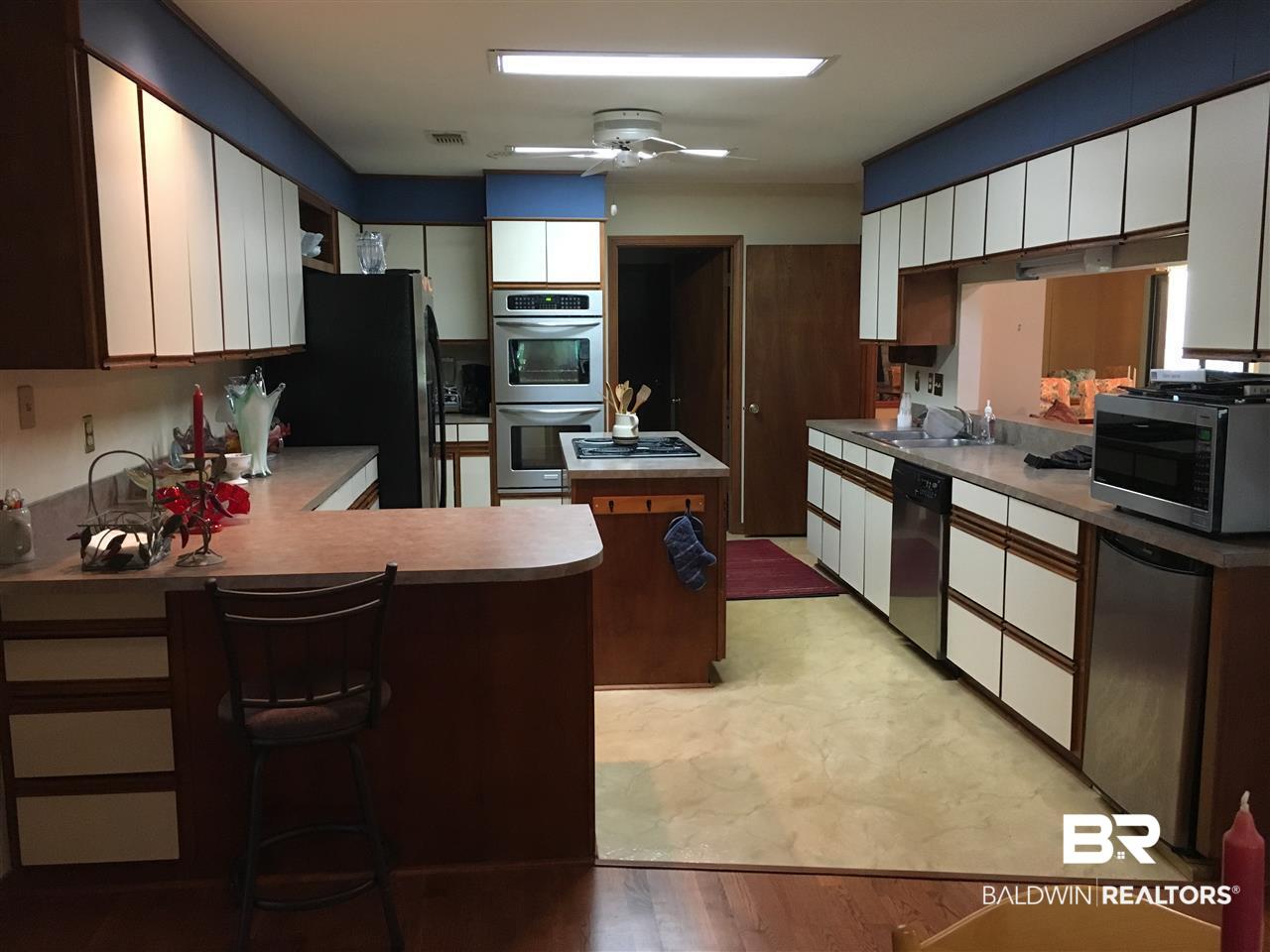 128 Wild Oak Drive Daphne, AL 36526 - Photo 7 of 36 Kitchen