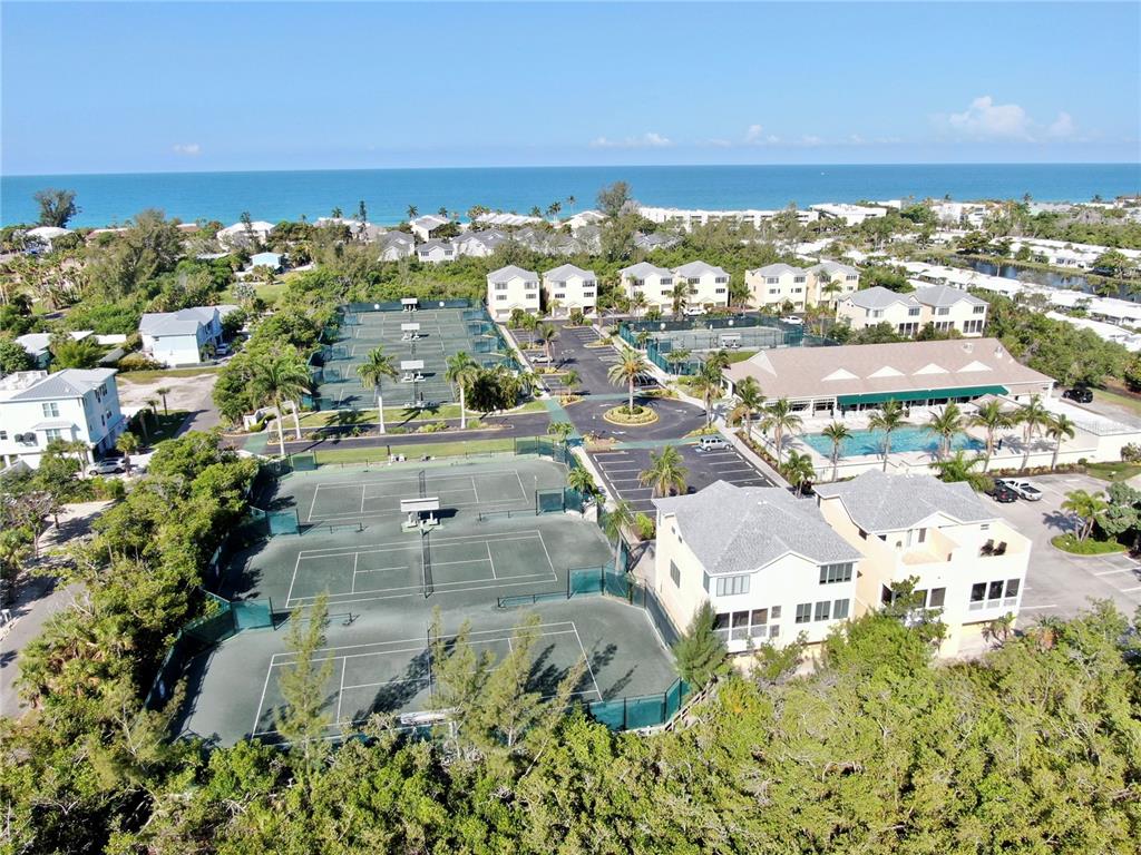 848 Evergreen Way Longboat Key, FL 34228 - Photo 43 of 66 an aerial view of residential building and parking space