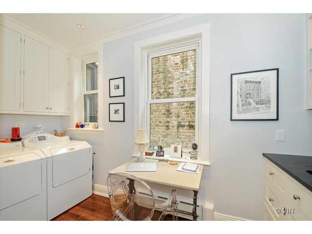 24 East Scott Street, Unit 3 Chicago, IL 60610 - Photo 10 of 10 a view of a dining room with furniture