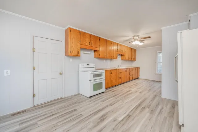 $89,900 | 1808 Loomis Street, Winfield, KS 67156