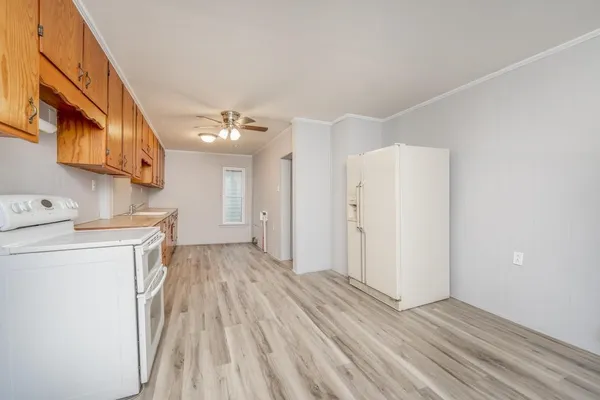 $89,900 | 1808 Loomis Street, Winfield, KS 67156