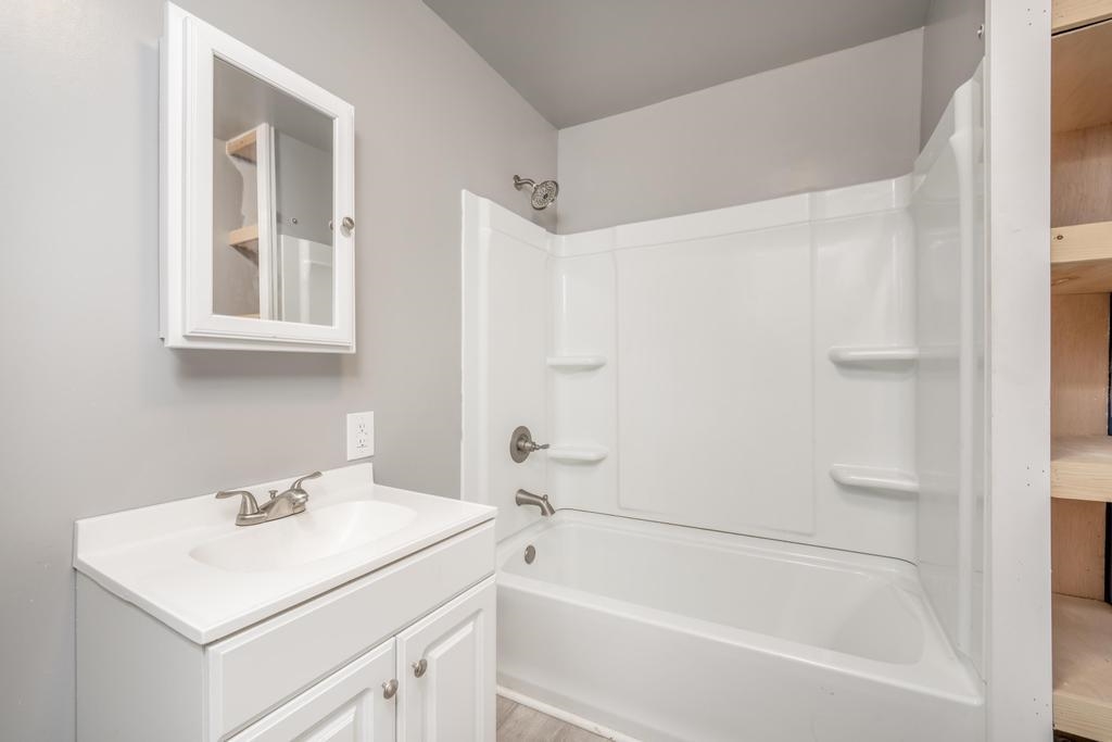 1808 Loomis Street Winfield, KS 67156 - Photo 23 of 36