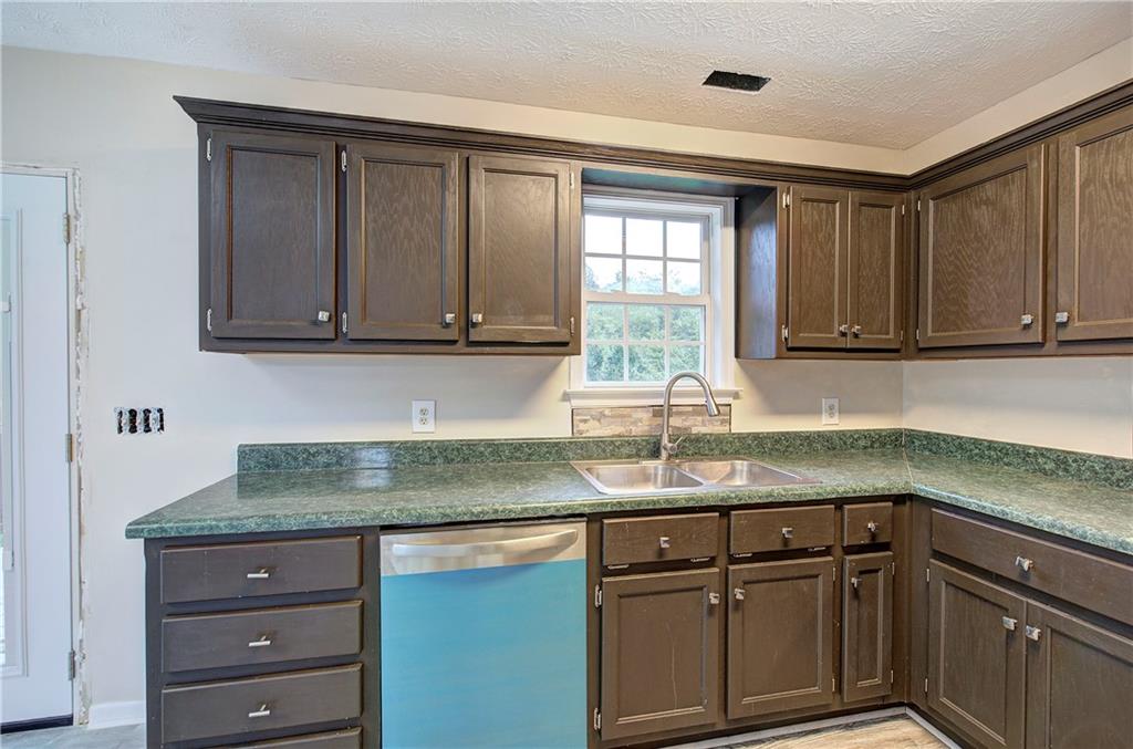 258 Hunters Crossing Calhoun, GA 30701 - Photo 9 of 32 Gallery Image 9