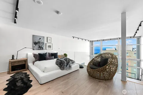 $959,950 | 2717 Western Avenue, Unit PH04, Seattle, WA 98121