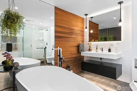 $959,950 | 2717 Western Avenue, Unit PH04, Seattle, WA 98121