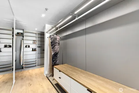 $959,950 | 2717 Western Avenue, Unit PH04, Seattle, WA 98121