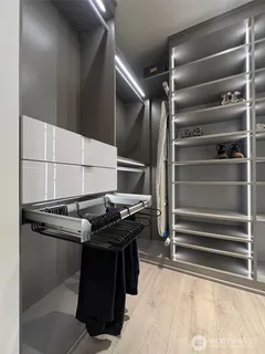 $959,950 | 2717 Western Avenue, Unit PH04, Seattle, WA 98121