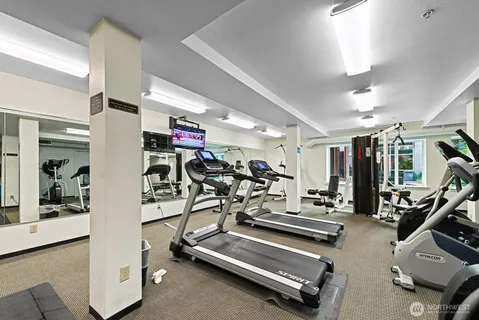 $959,950 | 2717 Western Avenue, Unit PH04, Seattle, WA 98121