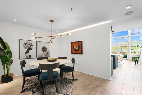 $959,950 | 2717 Western Avenue, Unit PH04, Seattle, WA 98121