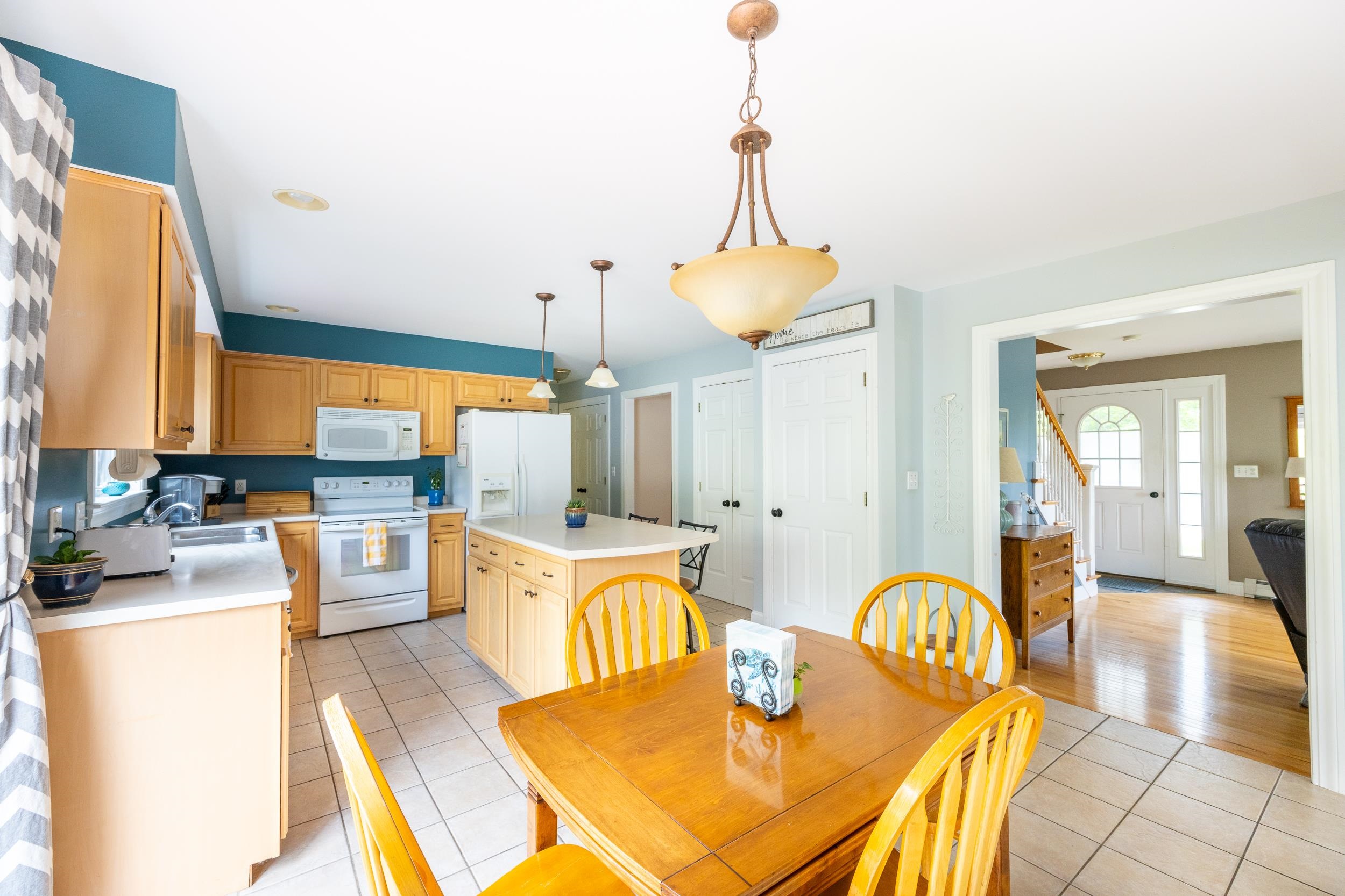 41 Danielle Lane Dover, NH 03820 - Photo 14 of 40