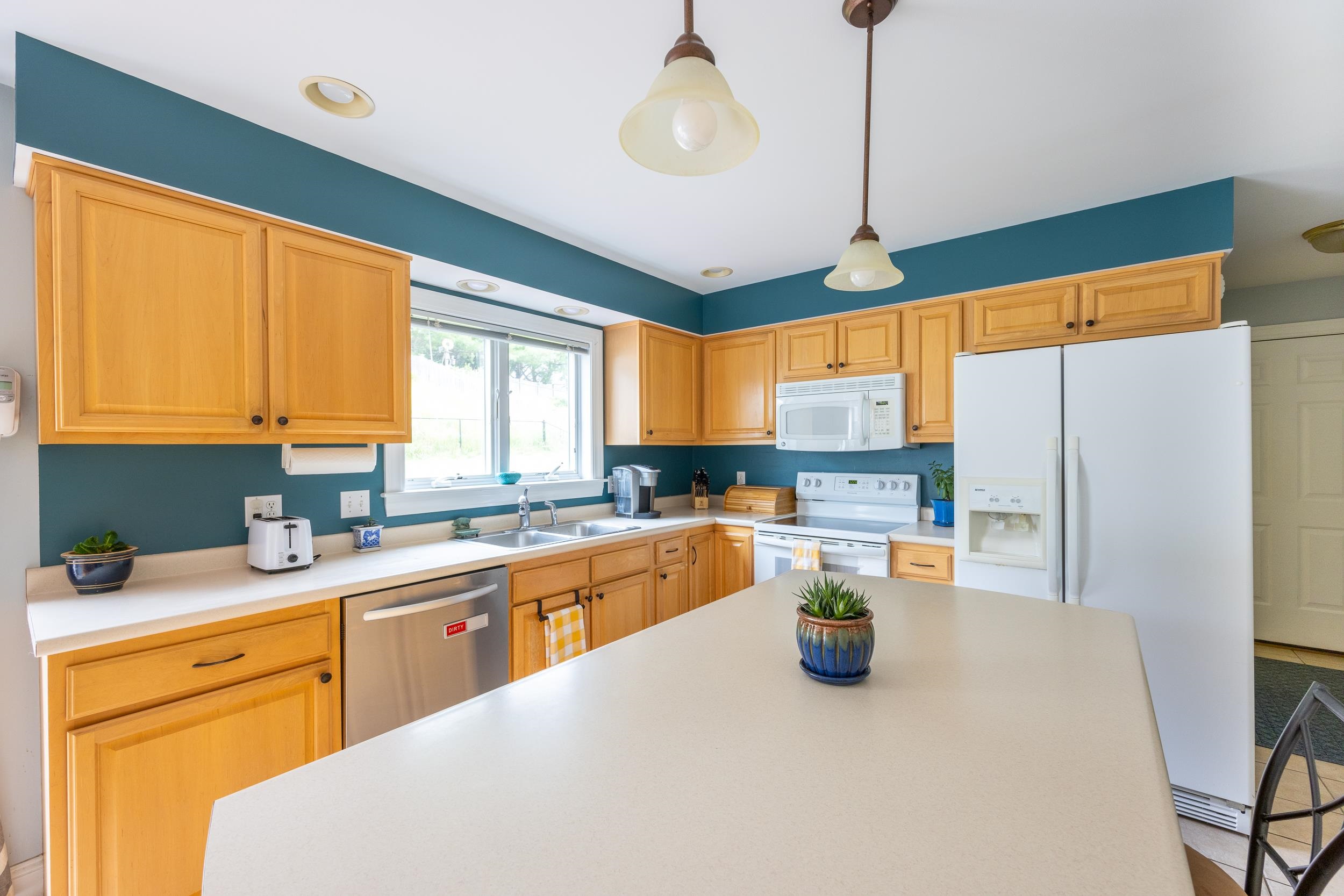 41 Danielle Lane Dover, NH 03820 - Photo 16 of 40