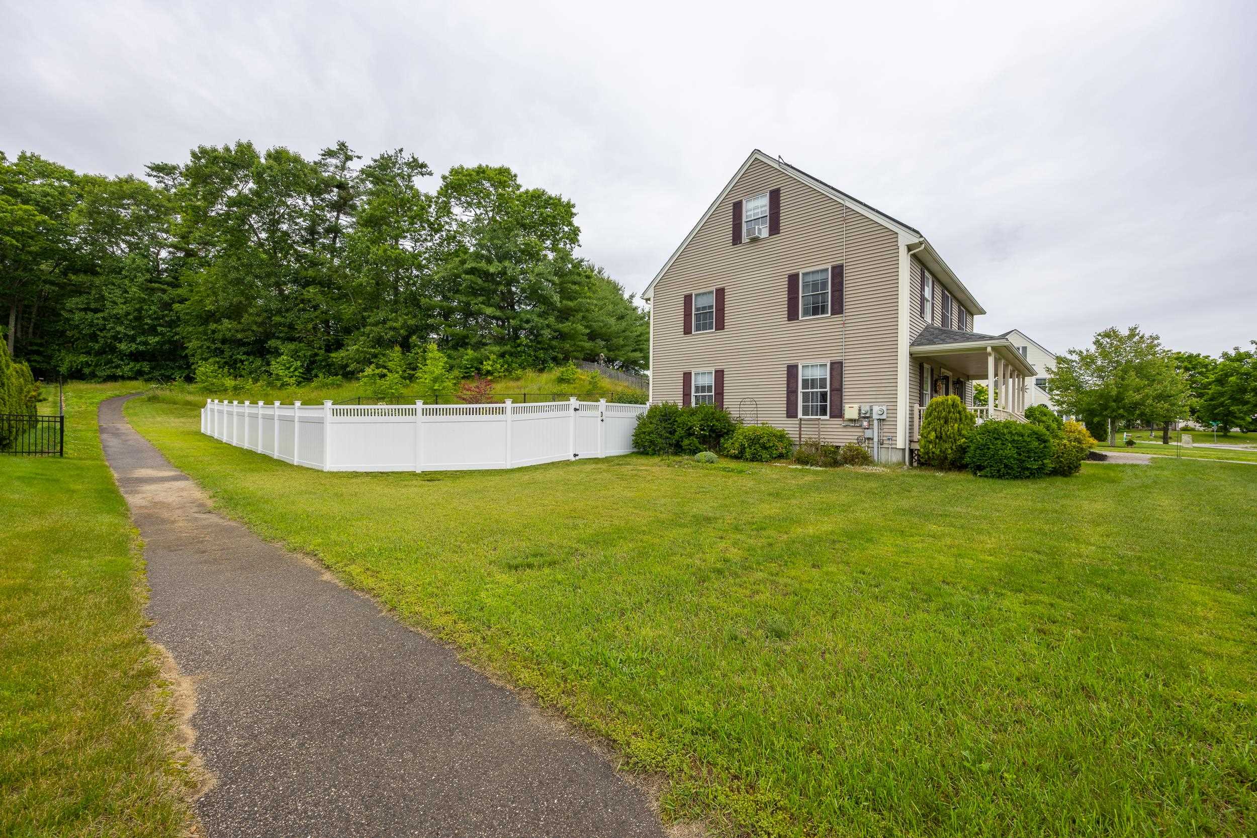 41 Danielle Lane Dover, NH 03820 - Photo 7 of 40