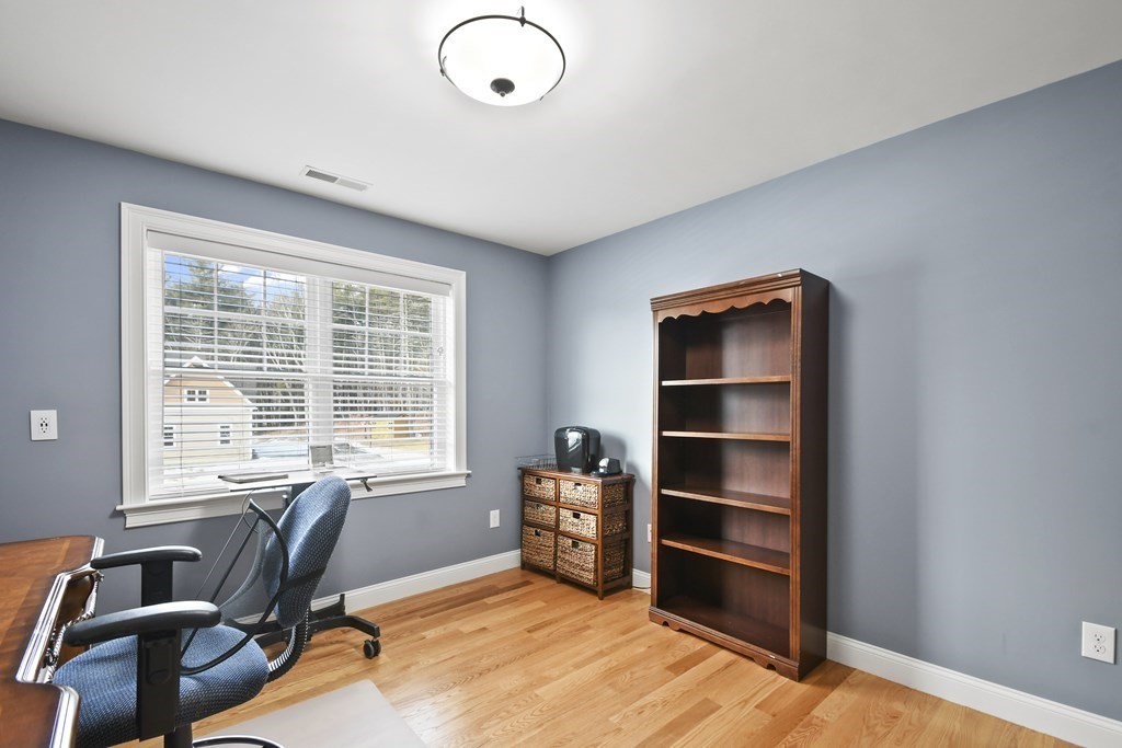 106 Taylor Farm Road Boxborough, MA 01719 - Photo 17 of 42