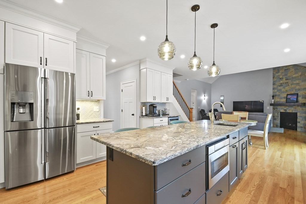 106 Taylor Farm Road Boxborough, MA 01719 - Photo 2 of 42